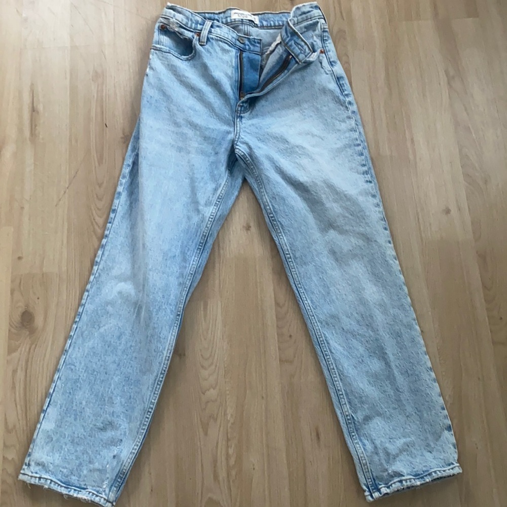Abercrombie 90s straight leg jean